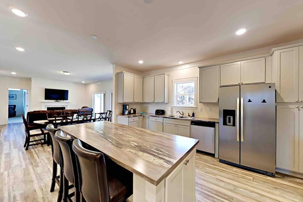 Serenity Views Comfort - Close To City & Parkway! Weaverville المظهر الخارجي الصورة